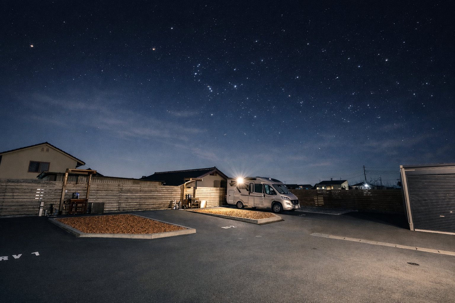 満天の星空の下のRVパークLuxway南アルプスの区画全景